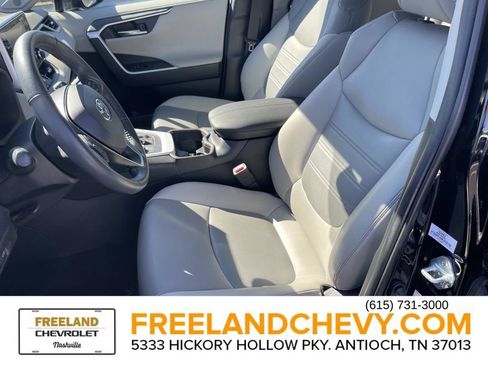 Used 2021 Toyota RAV4 Limited image 31