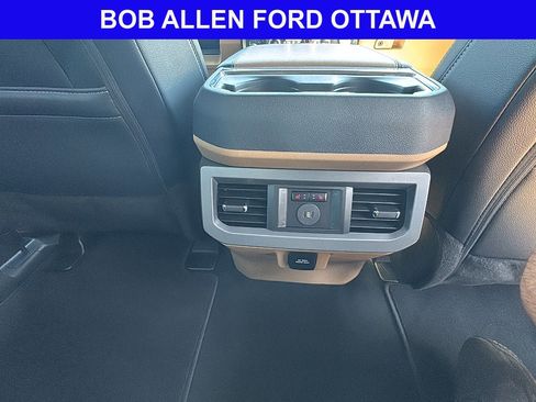 Used 2026 Ford F250 Lariat w/ FX4 Off-Road Package AWD/4WD image 16