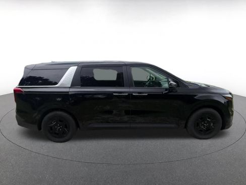 Used 2026 Kia Carnival FWD image 16