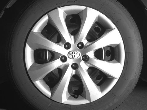 Used 2025 Toyota Corolla LE image 12