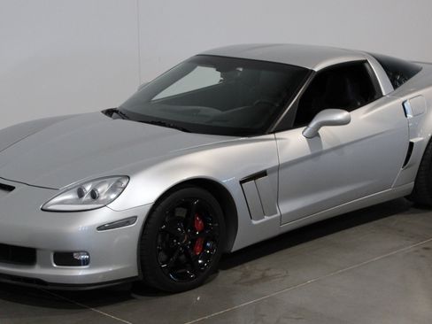 Used 2013 Chevrolet Corvette Grand Sport w/ 2LT Preferred Equipment Group RWD image 21