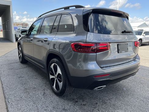 Used 2025 Mercedes-Benz GLB 250 4MATIC image 8