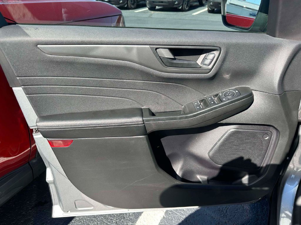 Certified 2023 Ford Escape Active AWD/4WD image 16