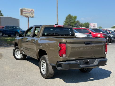Used 2023 Chevrolet Colorado W/T RWD image 5