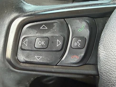 Used 2018 Jeep Wrangler Unlimited Sport S AWD/4WD image 23
