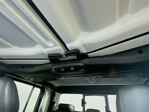 New 2025 Jeep Gladiator Sport w/ Premium Package image 14