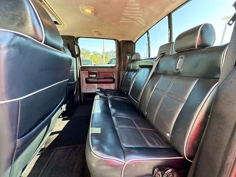 Used 2008 Lincoln Mark LT Base image 4