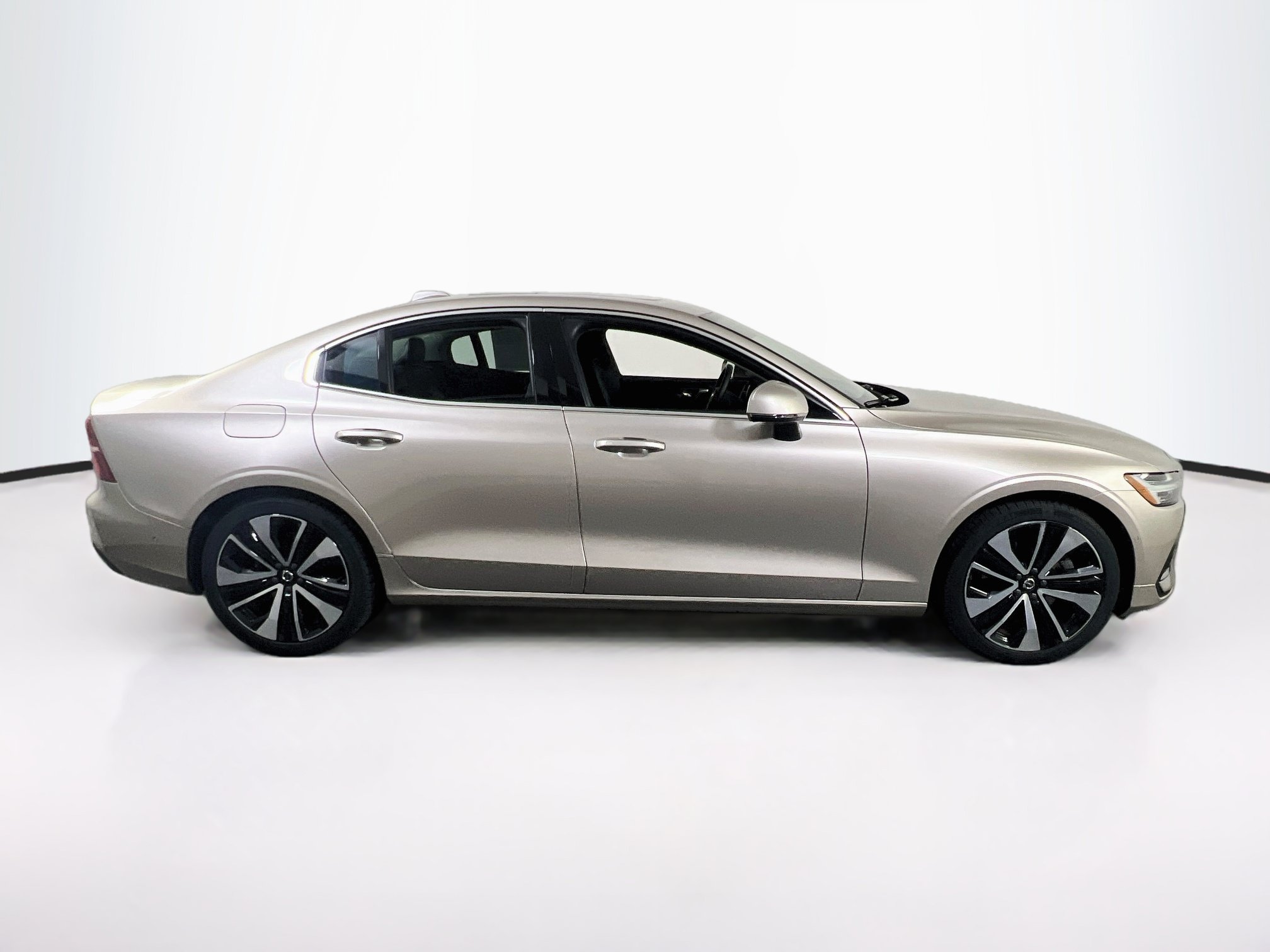 Used 2023 Volvo S60 B5 Ultimate AWD/4WD image 4