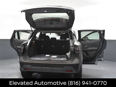 Certified 2026 Nissan Kicks SV w/ SV Premium Package AWD/4WD image 31