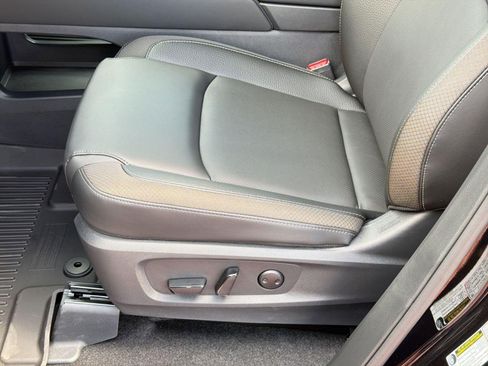 New 2026 Nissan Pathfinder SL AWD/4WD image 14