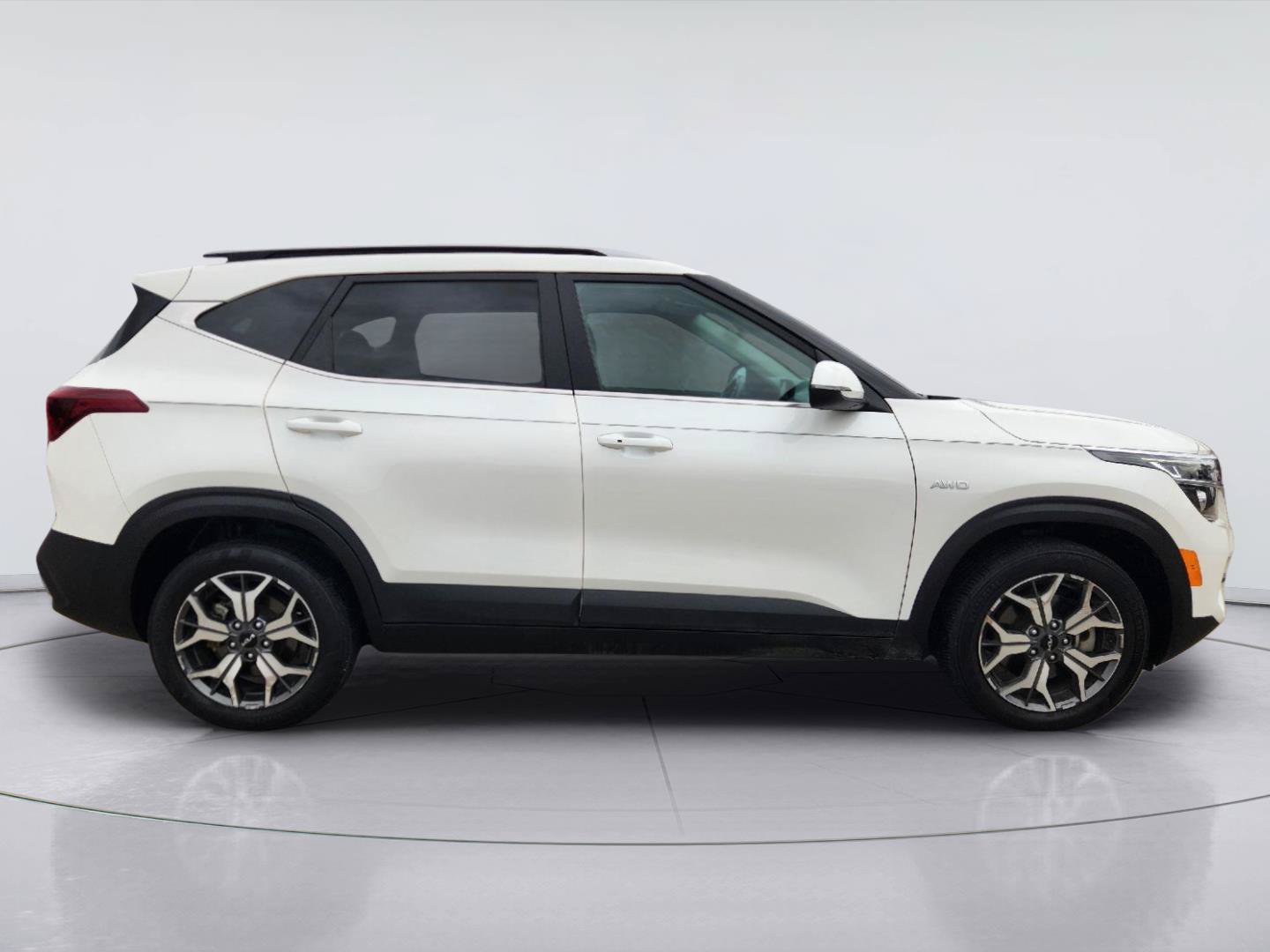Used 2023 Kia Seltos EX AWD/4WD image 4