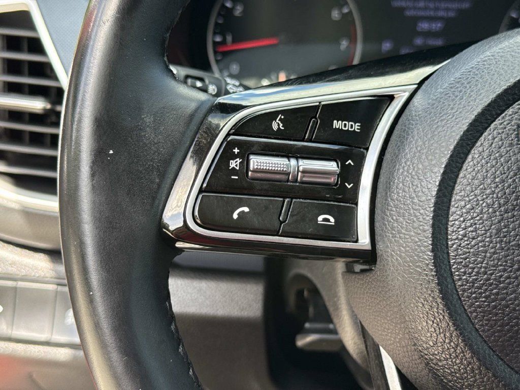 Used 2023 Kia Seltos S w/ Navigation Package FWD image 38