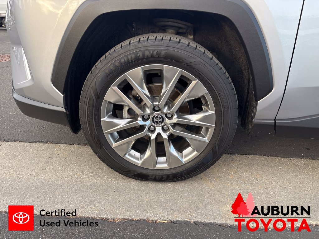 Certified 2020 Toyota RAV4 Limited w/ Limited Grade Weather Package AWD/4WD image 23