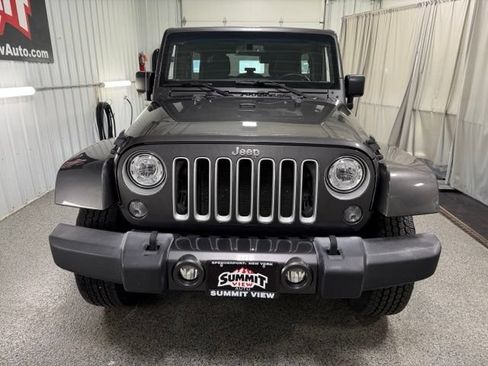 Used 2017 Jeep Wrangler Unlimited Sahara w/ Connectivity Group AWD/4WD image 2