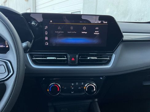 Used 2025 Chevrolet TrailBlazer LT image 24