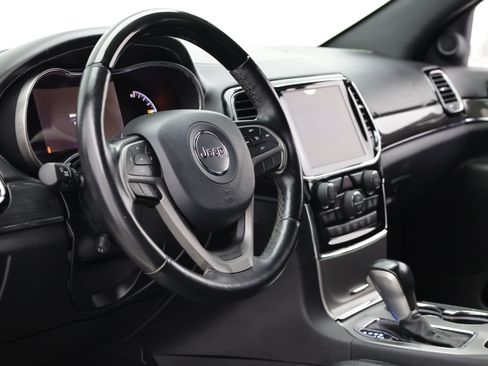 Used 2020 Jeep Grand Cherokee Overland RWD image 14