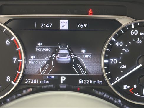 Used 2023 Nissan Rogue SL w/ SL Premium Package AWD/4WD image 16