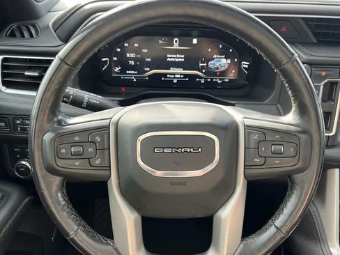 Used 2022 GMC Yukon XL Denali AWD/4WD image 22