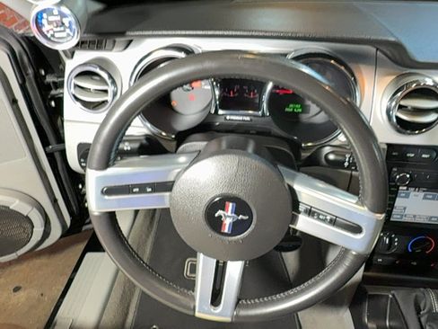 Used 2008 Ford Mustang GT Premium RWD image 41