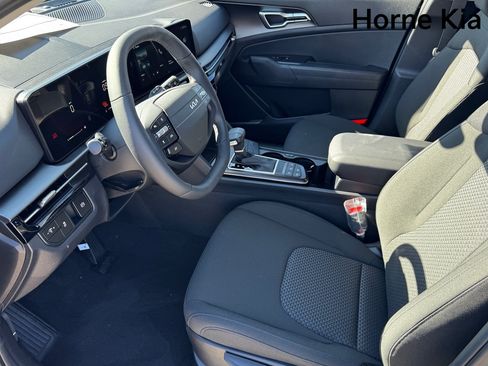 New 2026 Kia Sportage LX FWD image 9