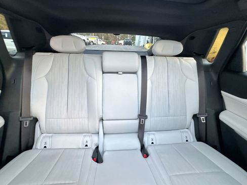 Used 2024 Cadillac Lyriq Luxury image 32