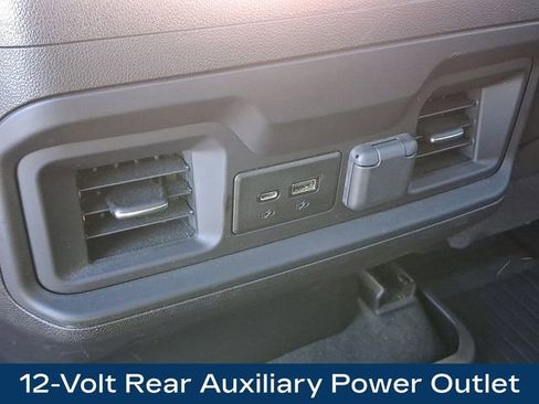 Used 2022 Chevrolet Silverado 2500 LT w/ Convenience Package image 15