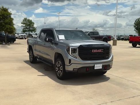 Used 2023 GMC Sierra 1500 AT4 w/ AT4 Premium Package AWD/4WD image 3