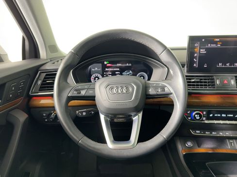 Used 2022 Audi Q5 2.0T Prestige w/ Prestige Package image 17