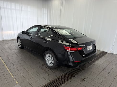 Used 2025 Nissan Sentra S w/ Lighting Package FWD image 6