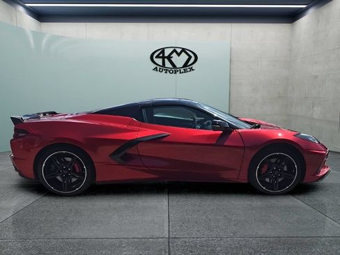 Used 2021 Chevrolet Corvette Stingray Premium Conv w/ Z51 Performance Package RWD image 2