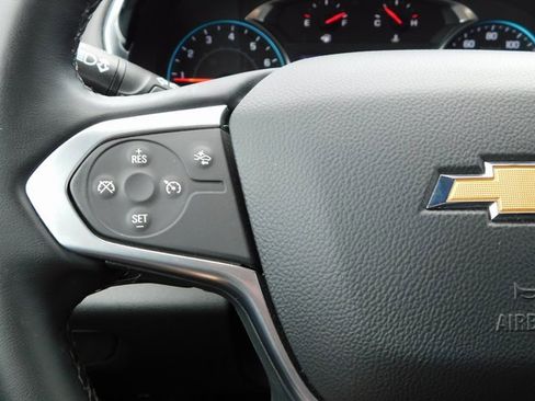 Used 2023 Chevrolet Traverse LT image 34