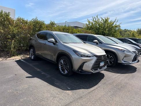 Used 2026 Lexus NX 350h AWD w/ Accessory Package (2T) image 12