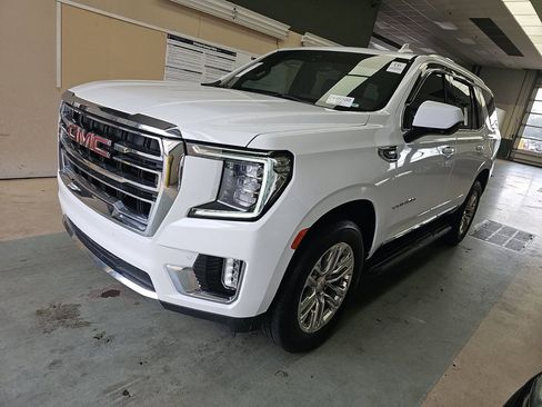 Used 2021 GMC Yukon SLT image 1