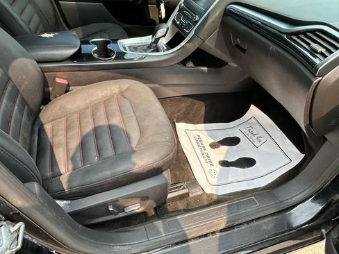 Used 2016 Ford Fusion SE FWD image 12