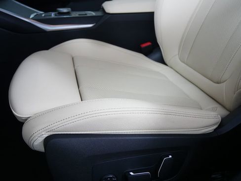 New 2026 BMW 330i Sedan w/ Convenience Package image 10