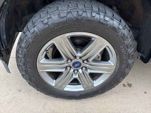 Used 2019 Ford F150 Lariat AWD/4WD image 10
