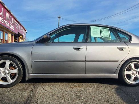 Used 2009 Subaru Legacy 2.5i Limited image 2