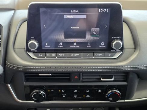 Used 2023 Nissan Rogue S FWD image 14