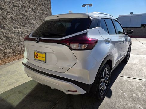 Used 2024 Nissan Kicks SV FWD image 5