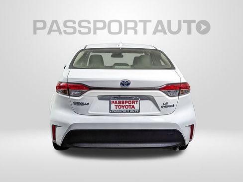 Used 2023 Toyota Corolla LE image 6