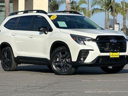 Used 2023 Subaru Ascent Onyx Edition AWD/4WD image 2