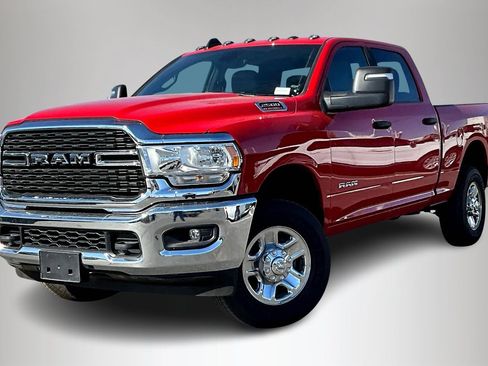 Used 2024 RAM 2500 Big Horn image 3