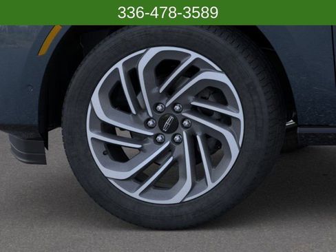 New 2025 Lincoln Navigator L Reserve image 19