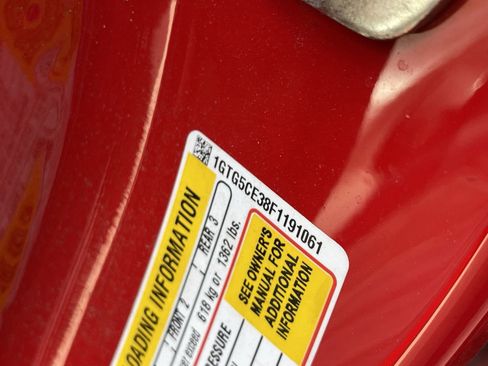 Used 2015 GMC Canyon SLT image 12