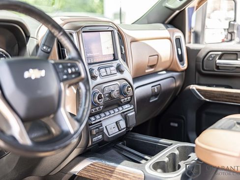 Used 2020 Chevrolet Silverado 3500 High Country AWD/4WD image 18