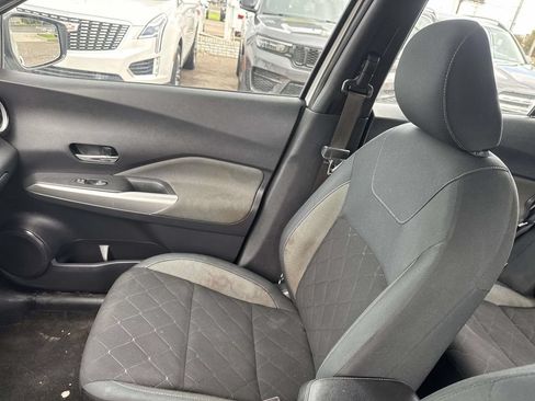 Used 2020 Nissan Kicks SV FWD image 17