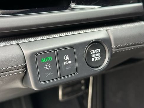 Certified 2026 Porsche Panamera 4 E-Hybrid AWD/4WD image 18