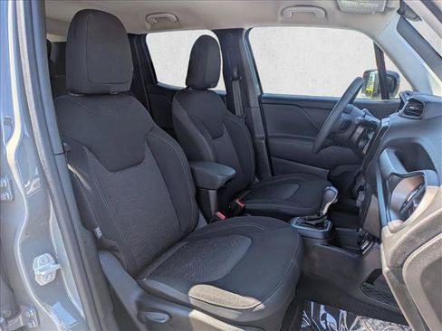 Used 2023 Jeep Renegade Latitude AWD/4WD image 21
