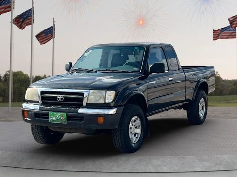Used 2000 Toyota Tacoma PreRunner image 3