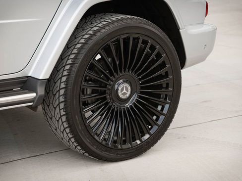 Used 2025 Mercedes-Benz G 550 w/ Manufactur Interior Package image 39